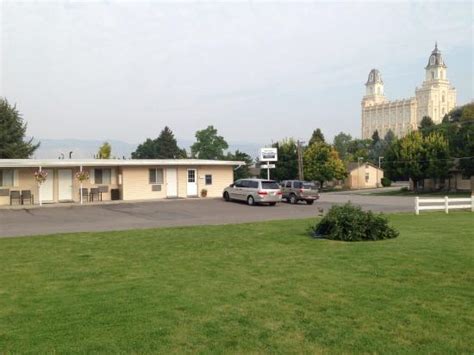 This is an older property, but. . Hotels in manti utah